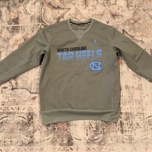 Nike Jordan UNC Tarheels crewneck